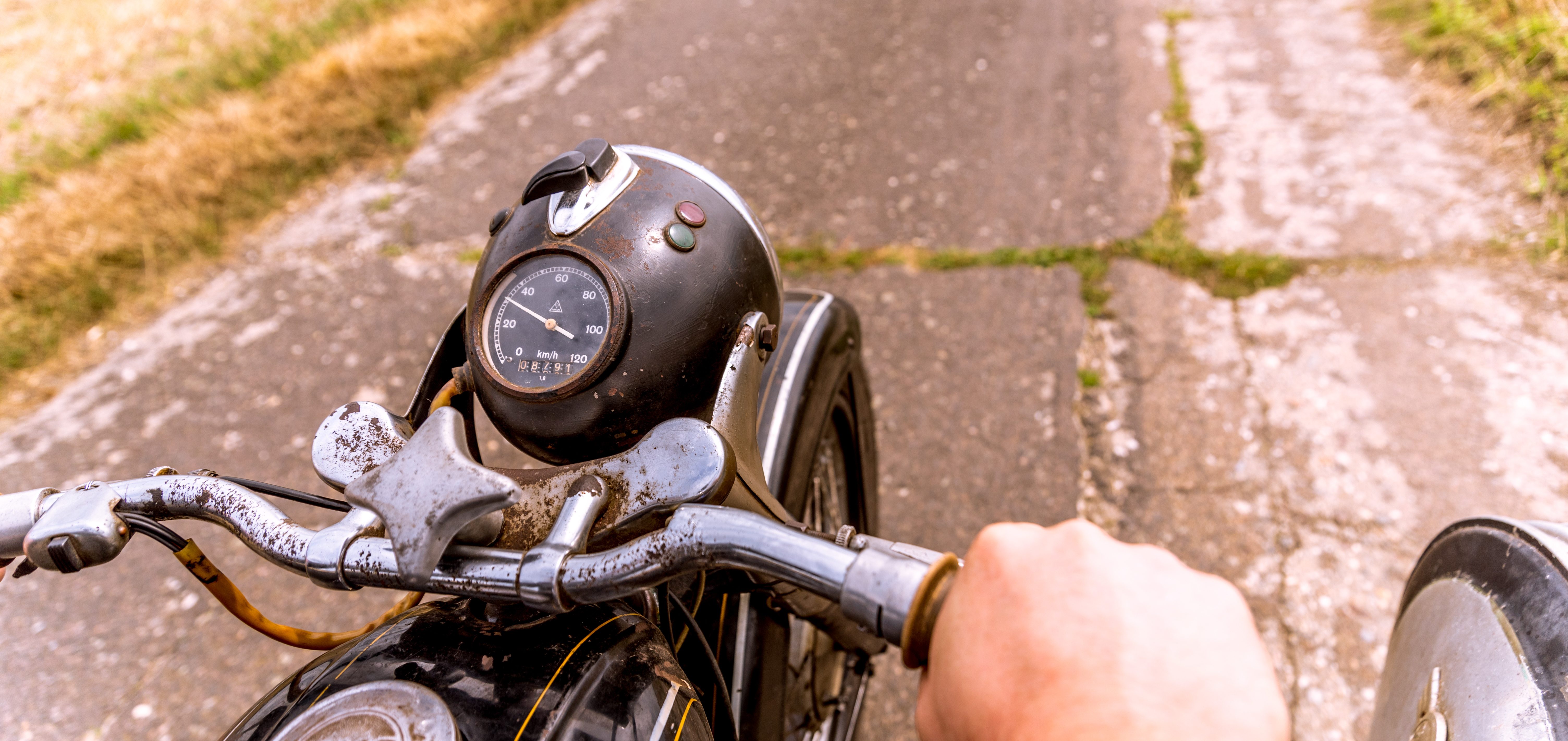 Comment nettoyer les chromes de votre moto ?