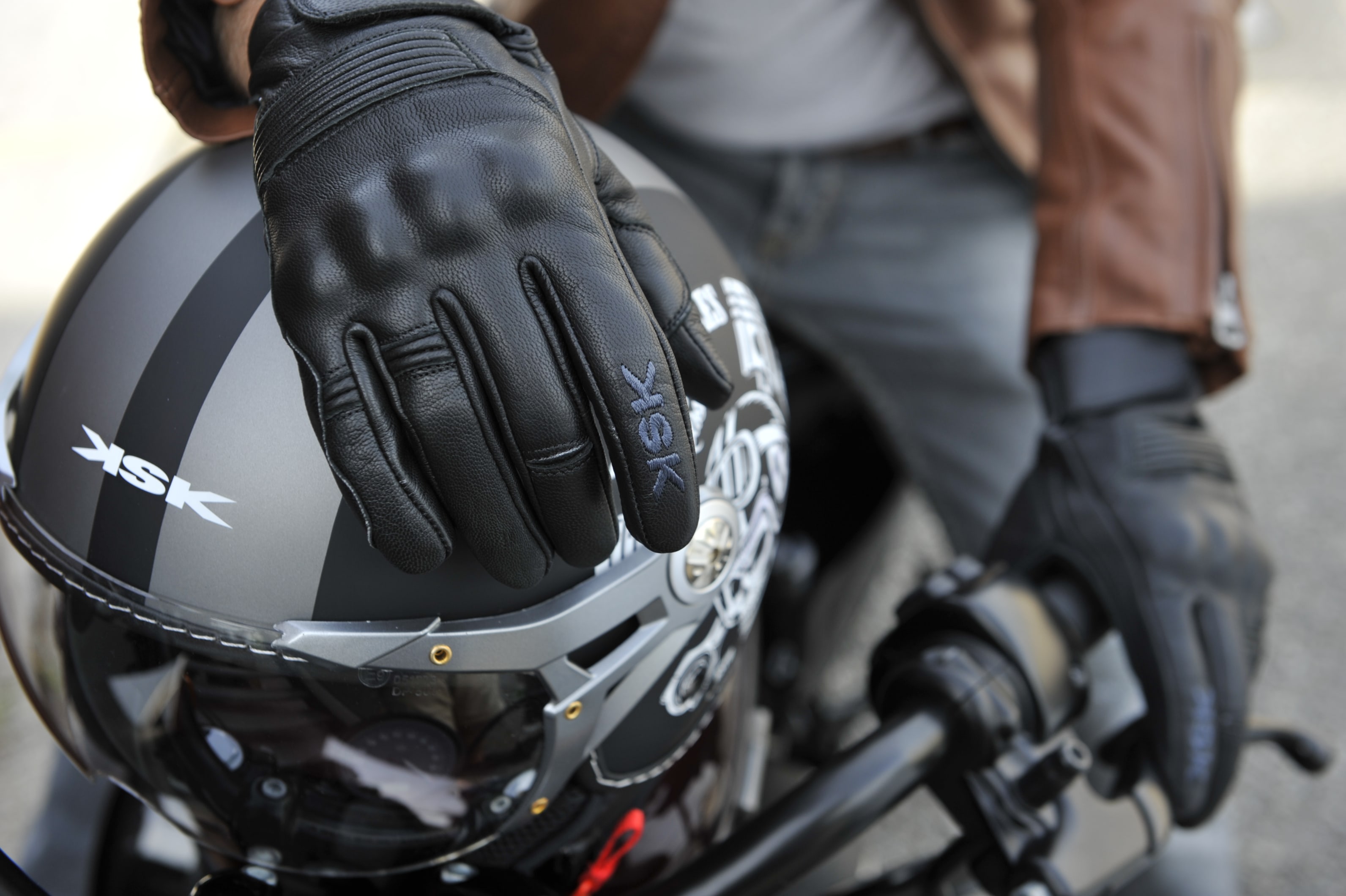 Comment choisir ses gants moto pour la mi-saison ?