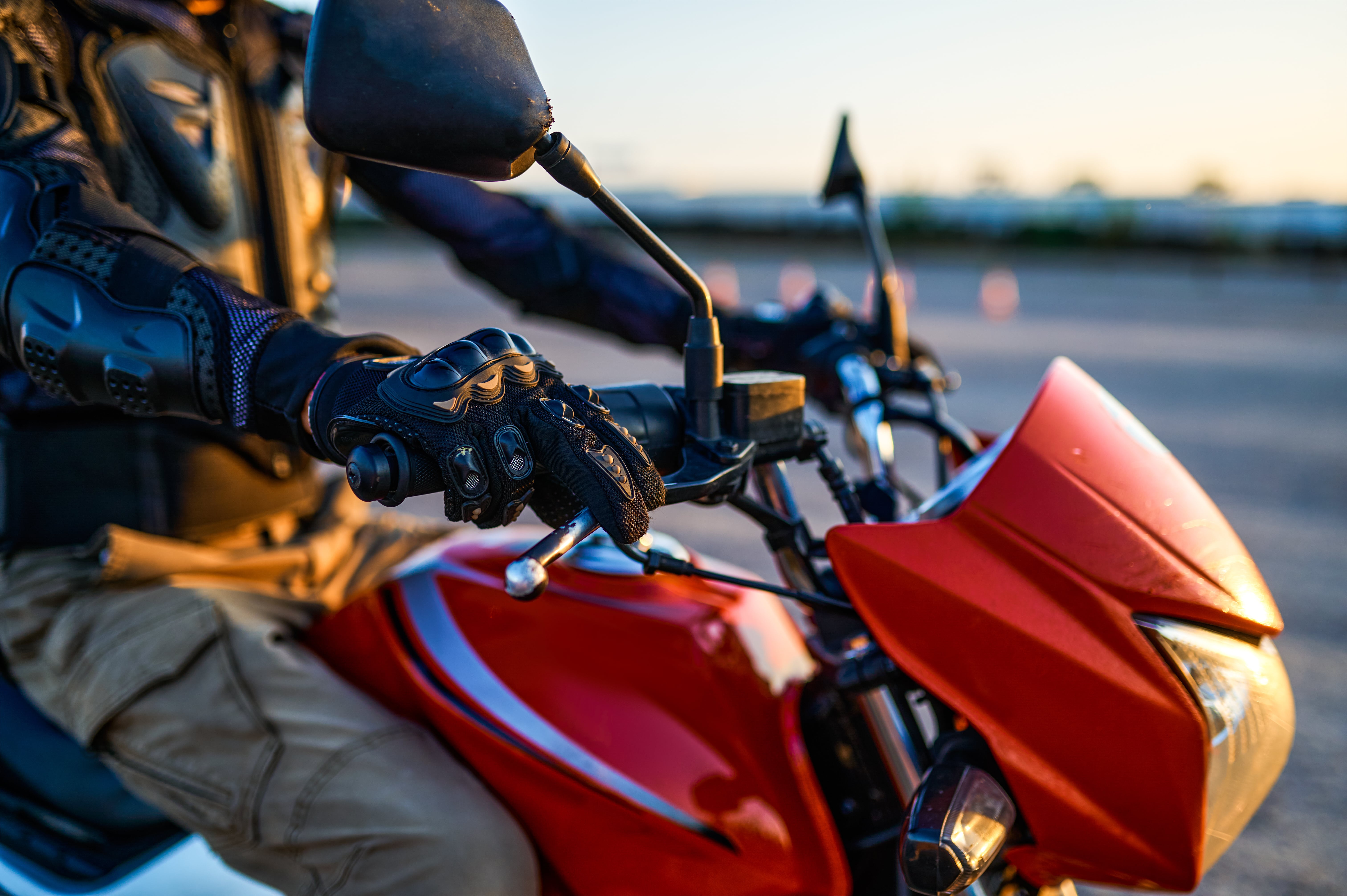 Quelles sont les épreuves du permis moto ?